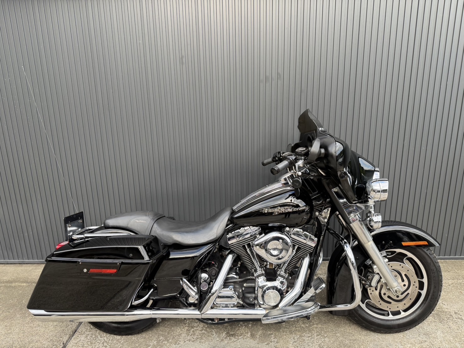 【極美品】LIKI trike プレミアム☆S5特別仕様☆ブラック 1/43 Toyota CROWN Z BLACK PACKAGE (2024) プレシャスブラック